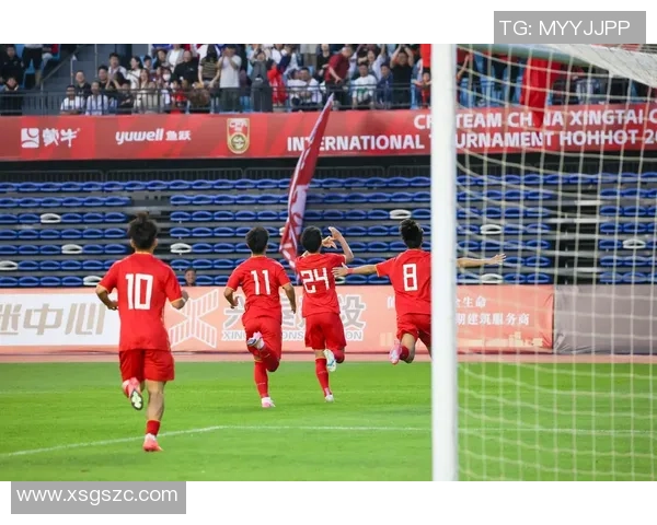 激情四溢的科隆足球比赛展现球队实力与球迷热情的完美结合